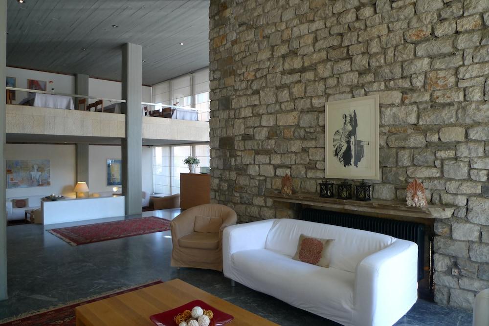 Dioscouri Hotel Sparta Buitenkant foto